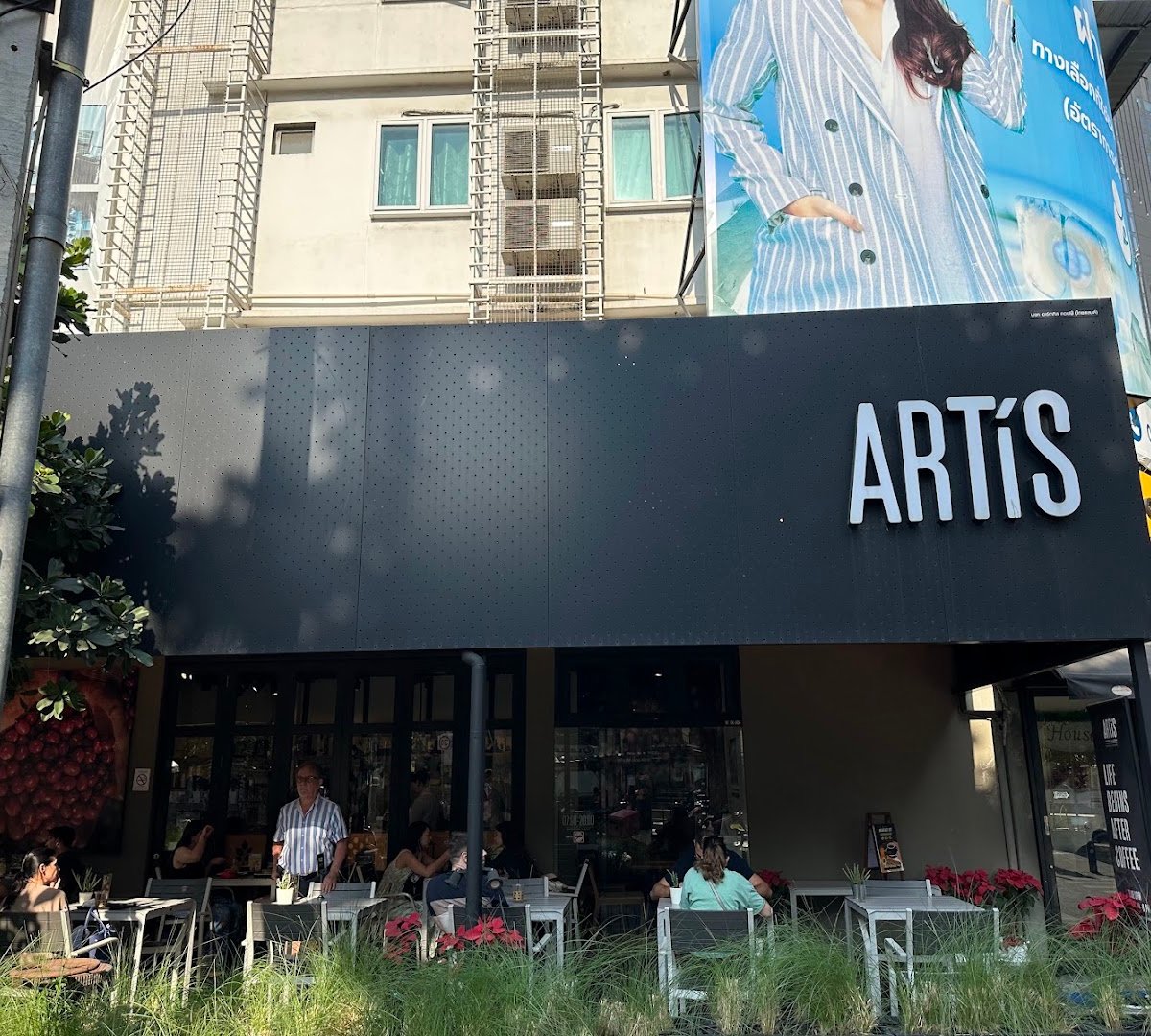 Artis Coffee Bangkok specialty coffee shop in Bangkok - photo 9