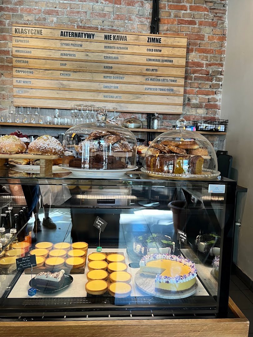 Interior of Na Bank Specialty Coffee, specialty coffee shop in Warsaw