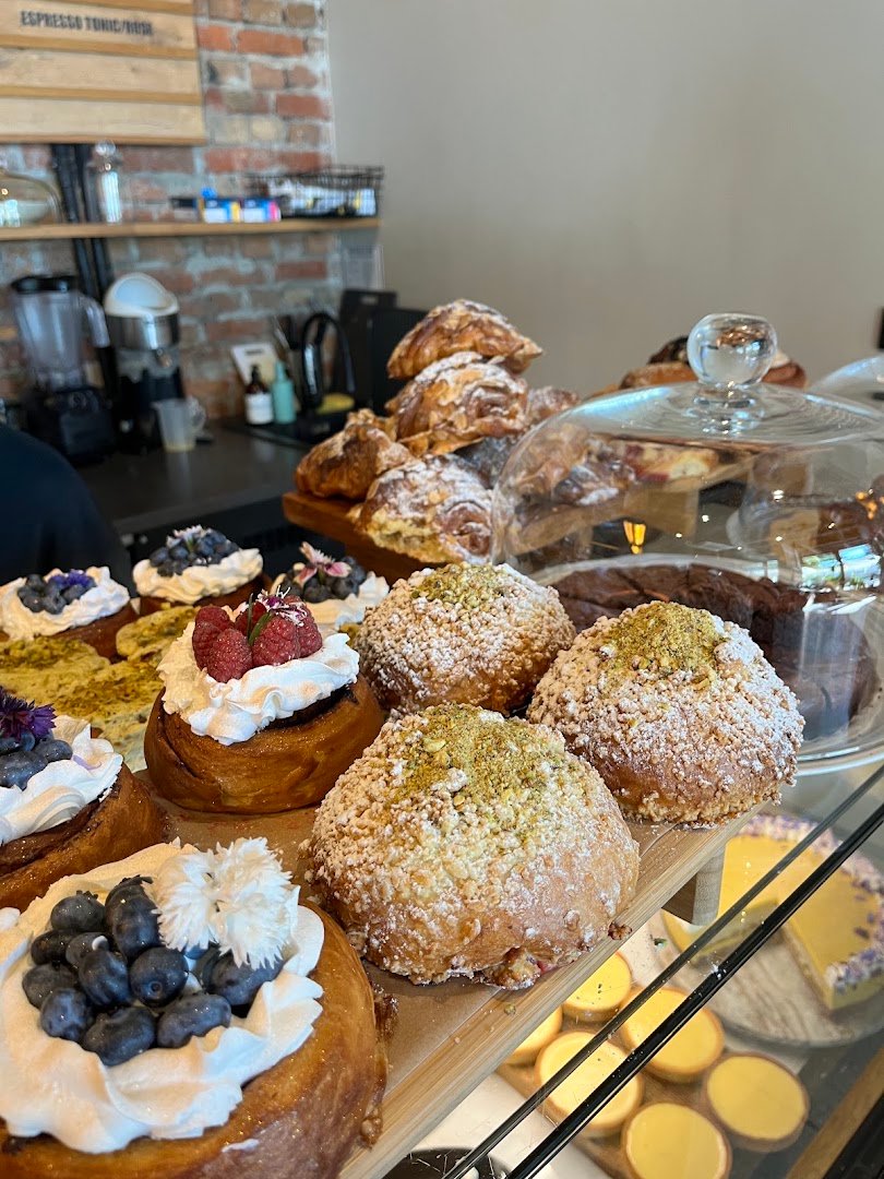 Interior of Na Bank Specialty Coffee, specialty coffee shop in Warsaw