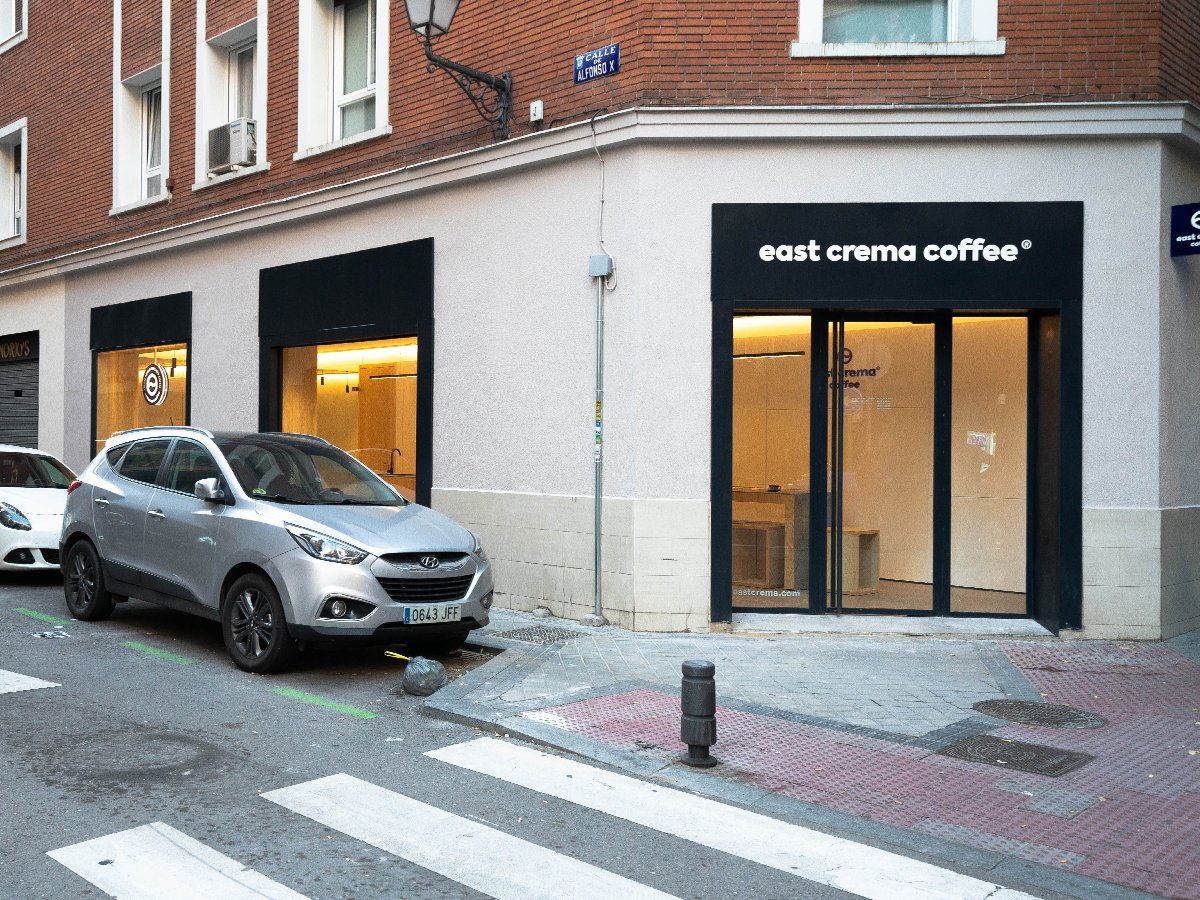 East Crema Coffee Alfonso X (Specialty Coffee Madrid) specialty coffee shop in Madrid - photo 4