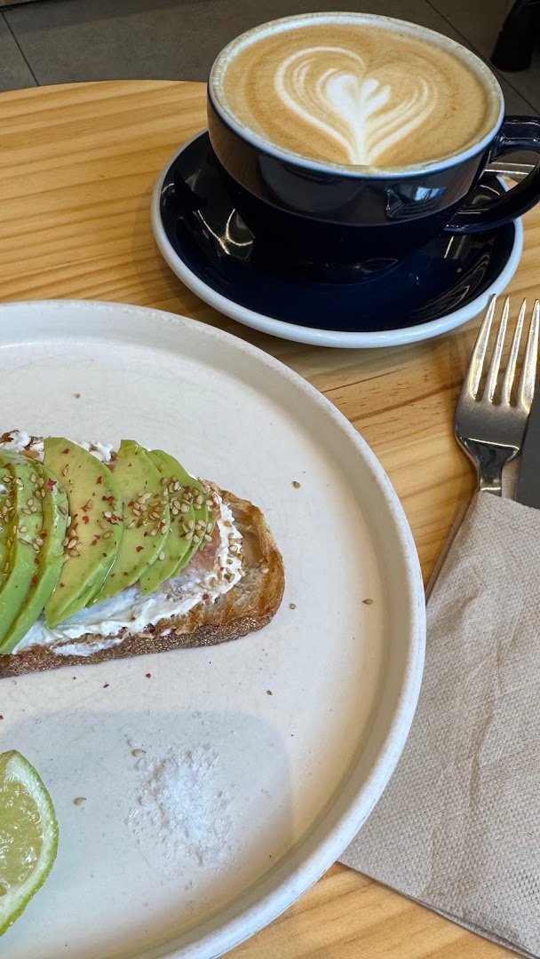 East Crema Coffee Alfonso X (Specialty Coffee Madrid) specialty coffee shop in Madrid - photo 8