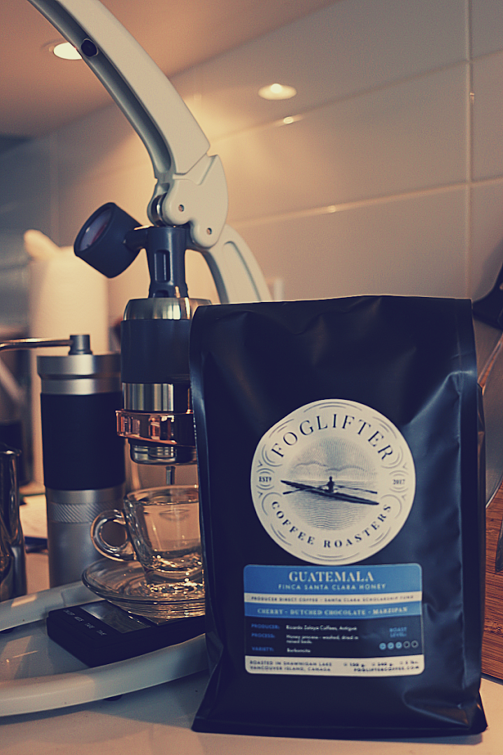 Cafuné Boutique specialty coffee shop in Montreal - photo 6