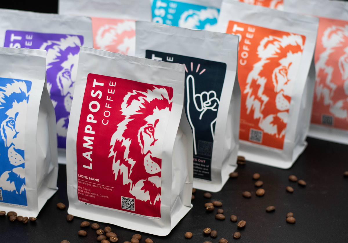 Lamppost Coffee specialty coffee shop in Austin - photo 6