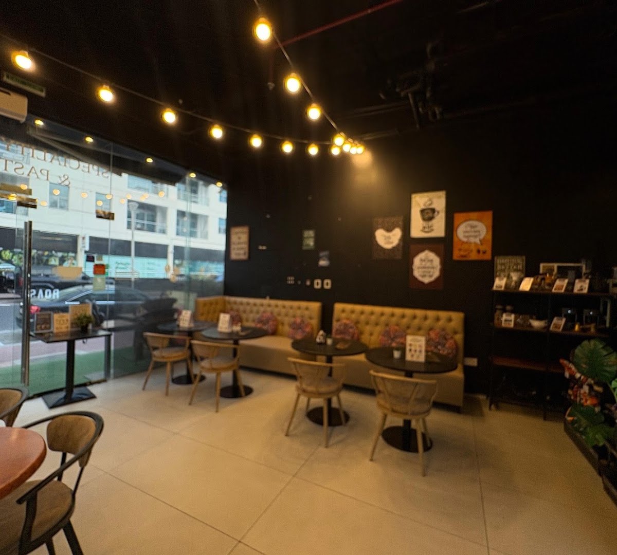 Roast Speciality Coffee, Marina specialty coffee shop in Dubai - photo 7