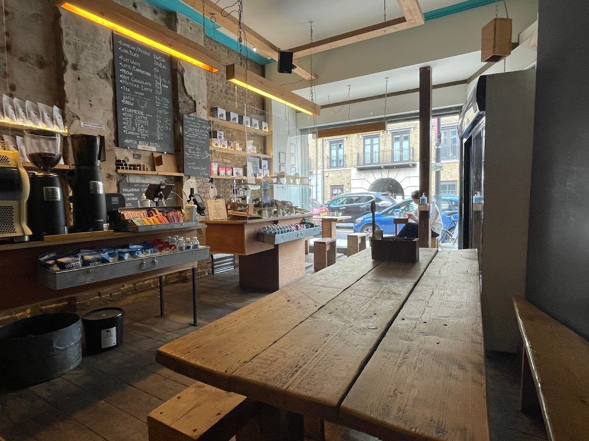 Vagabond N7 specialty coffee shop in London - photo 3