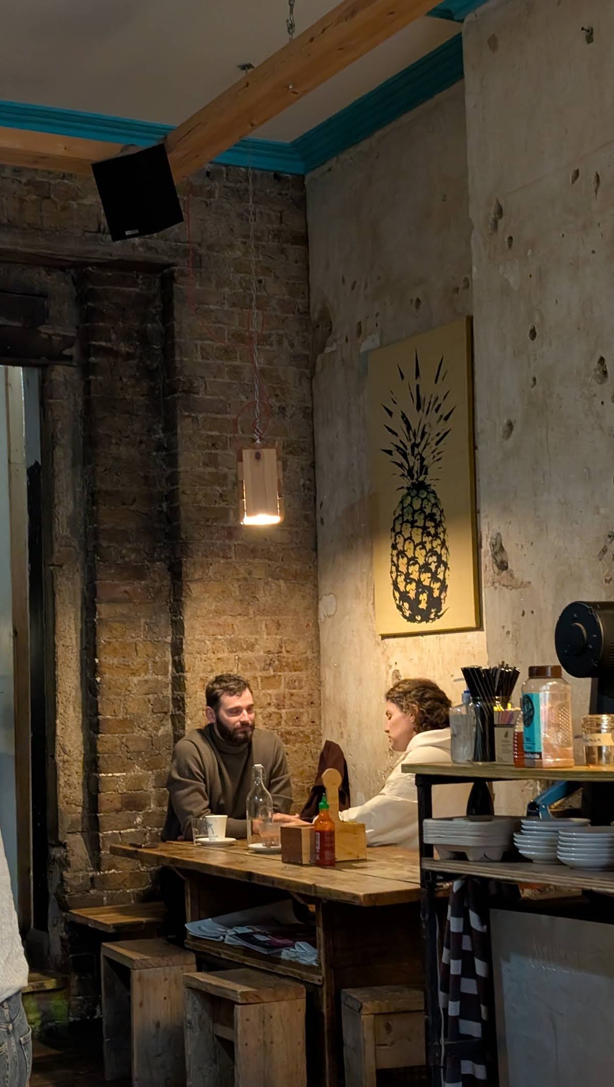 Vagabond N7 specialty coffee shop in London - photo 8