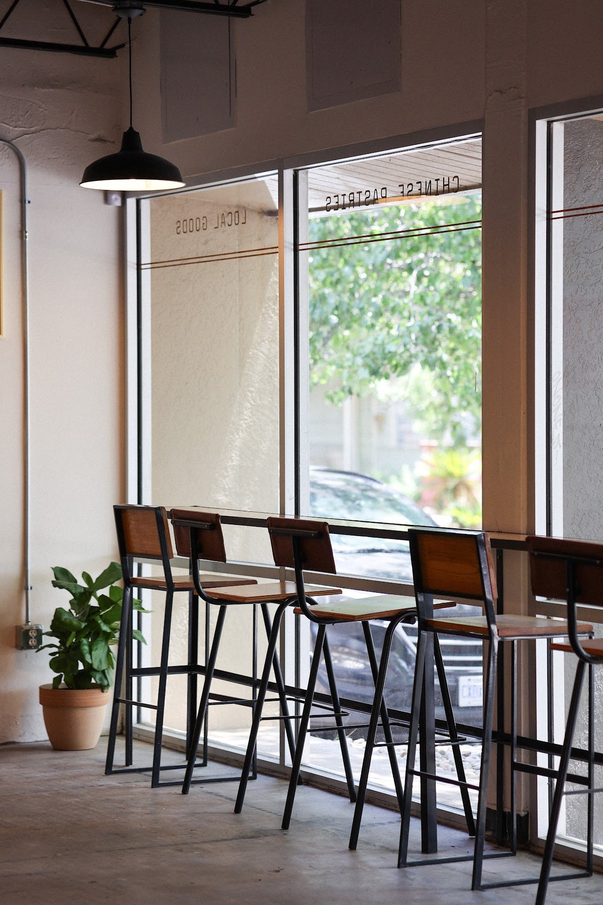 Lau Lau specialty coffee shop in Austin - photo 2