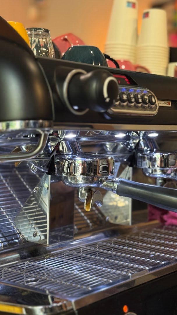 Oberon Cafe specialty coffee shop in Budapest - photo 9
