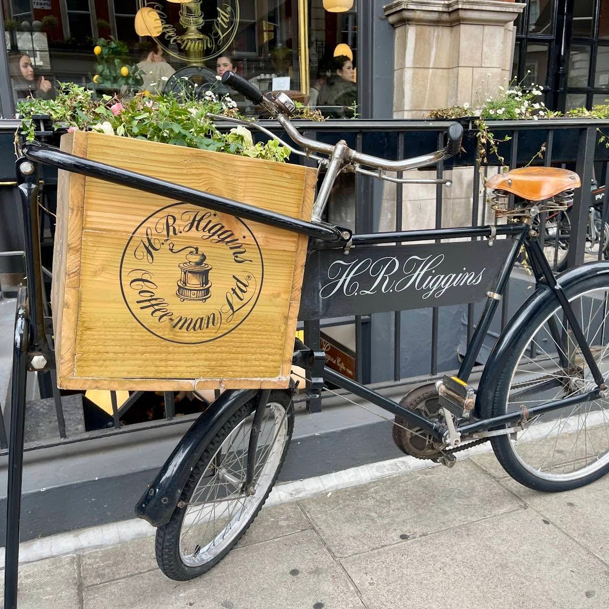 H.R.Higgins specialty coffee shop in London - photo 12