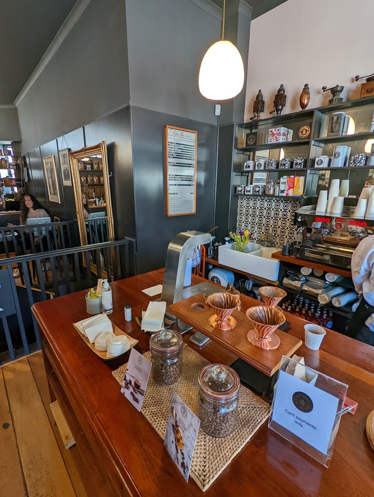 H.R.Higgins specialty coffee shop in London - photo 3