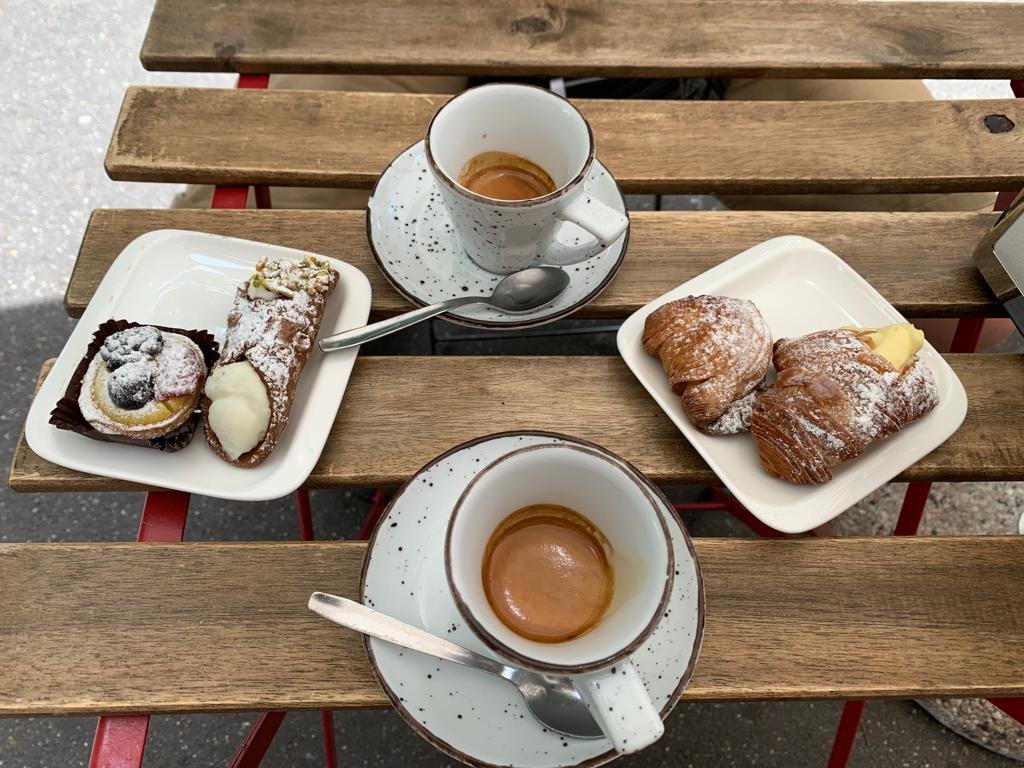 Coffee at Nero Vaniglia, specialty coffee shop in Rome
