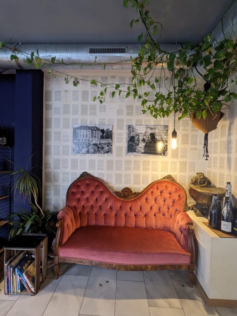 Interior of 169 West, specialty coffee shop in Zurich