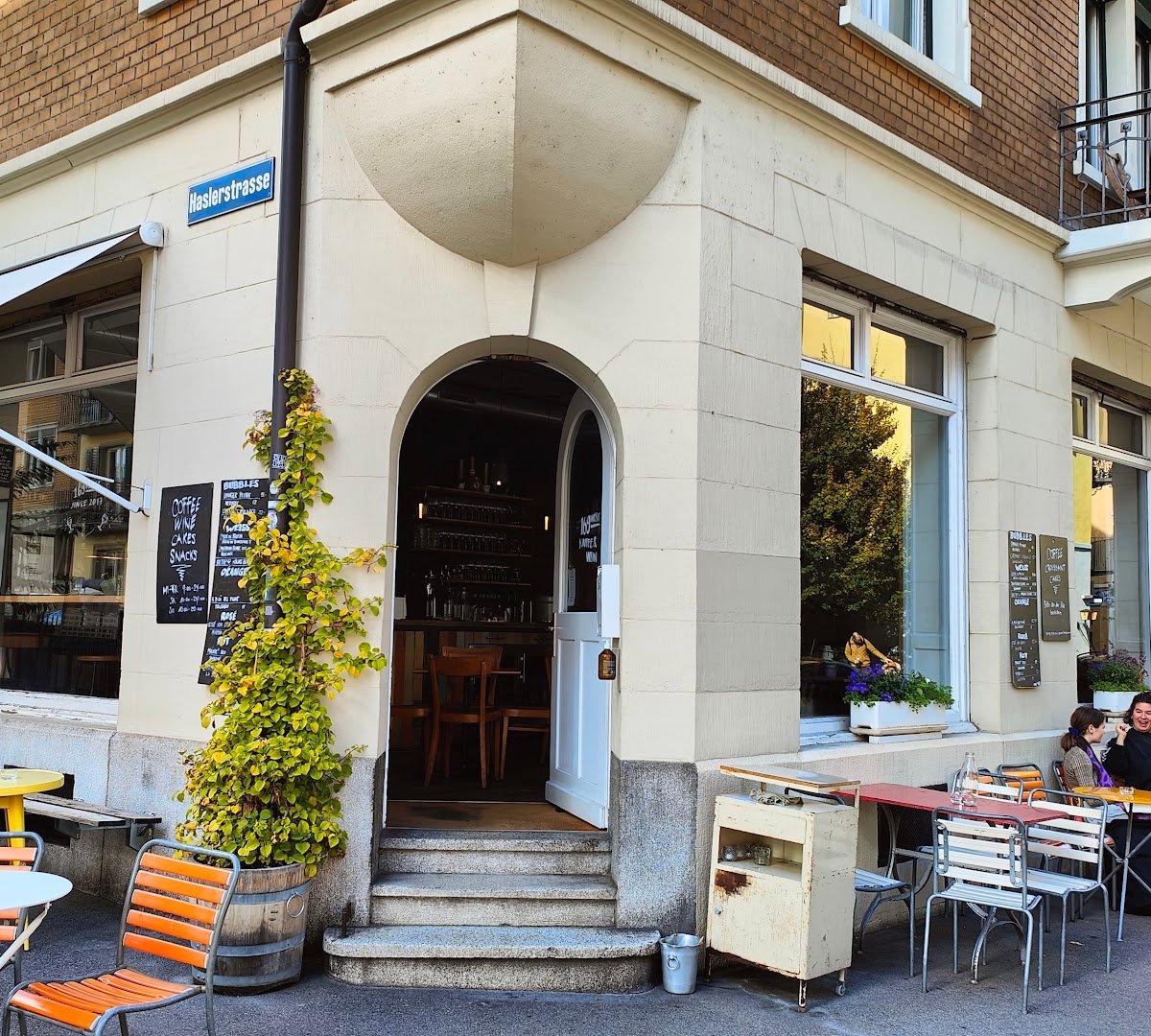 Storefront of 169 West, specialty coffee shop in Zurich