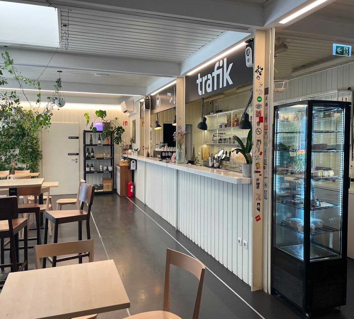 Trafik kávézó és reggeliző specialty coffee shop in Budapest - photo 3