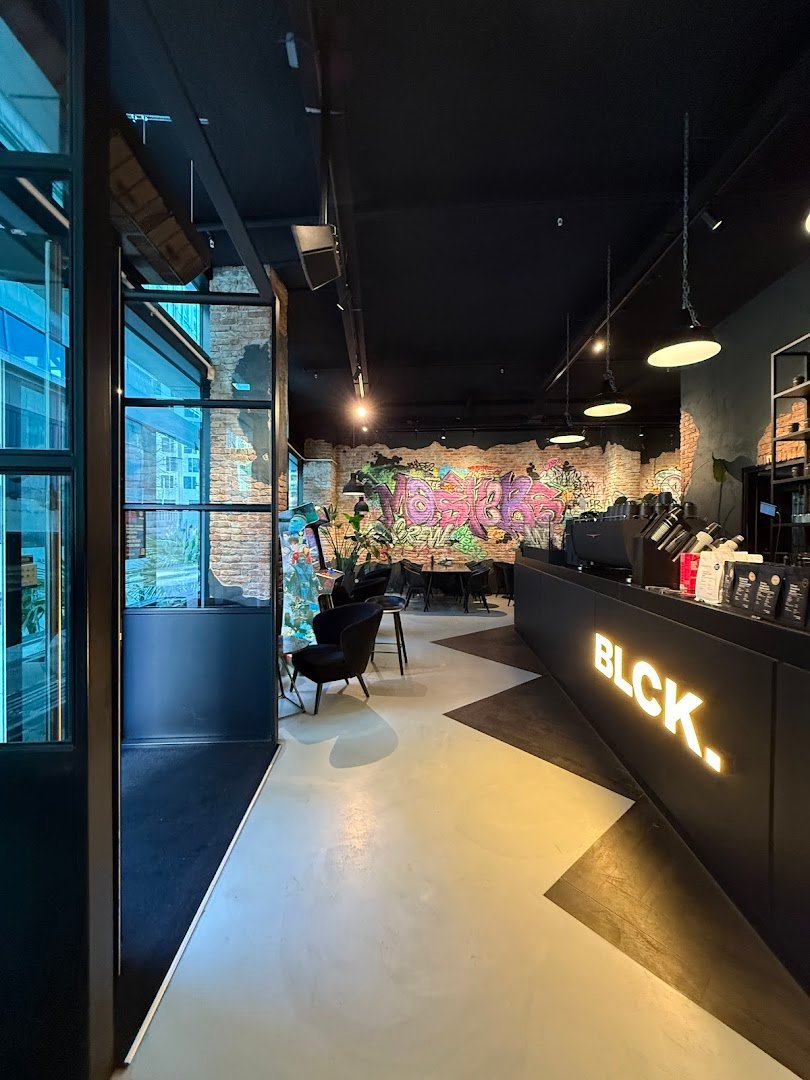 BLCK. Coffee and The Masters specialty coffee shop in Amsterdam - photo 9