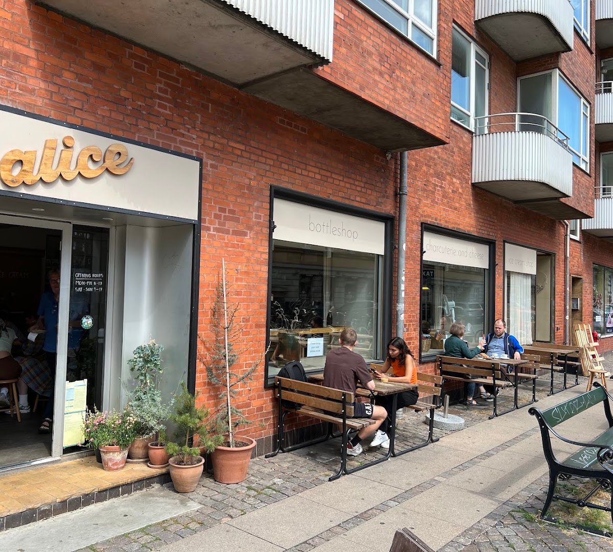 Alice specialty coffee shop in Copenhagen - photo 6