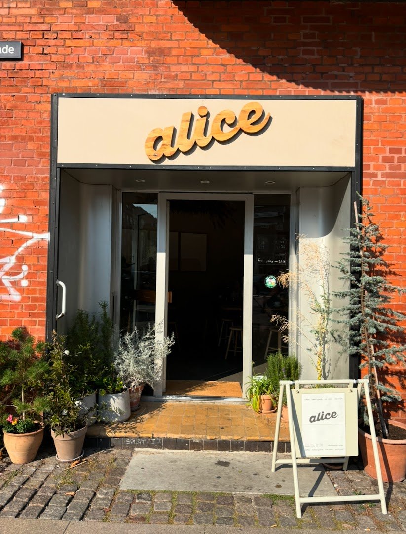 Alice specialty coffee shop in Copenhagen - photo 7