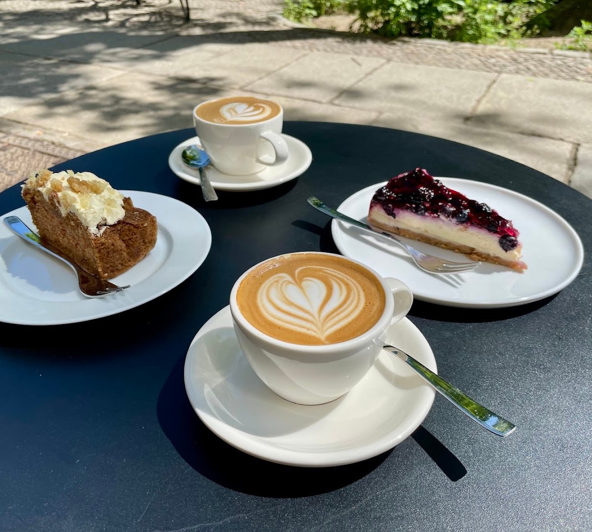 doppio coffee specialty coffee shop in Berlin - photo 8