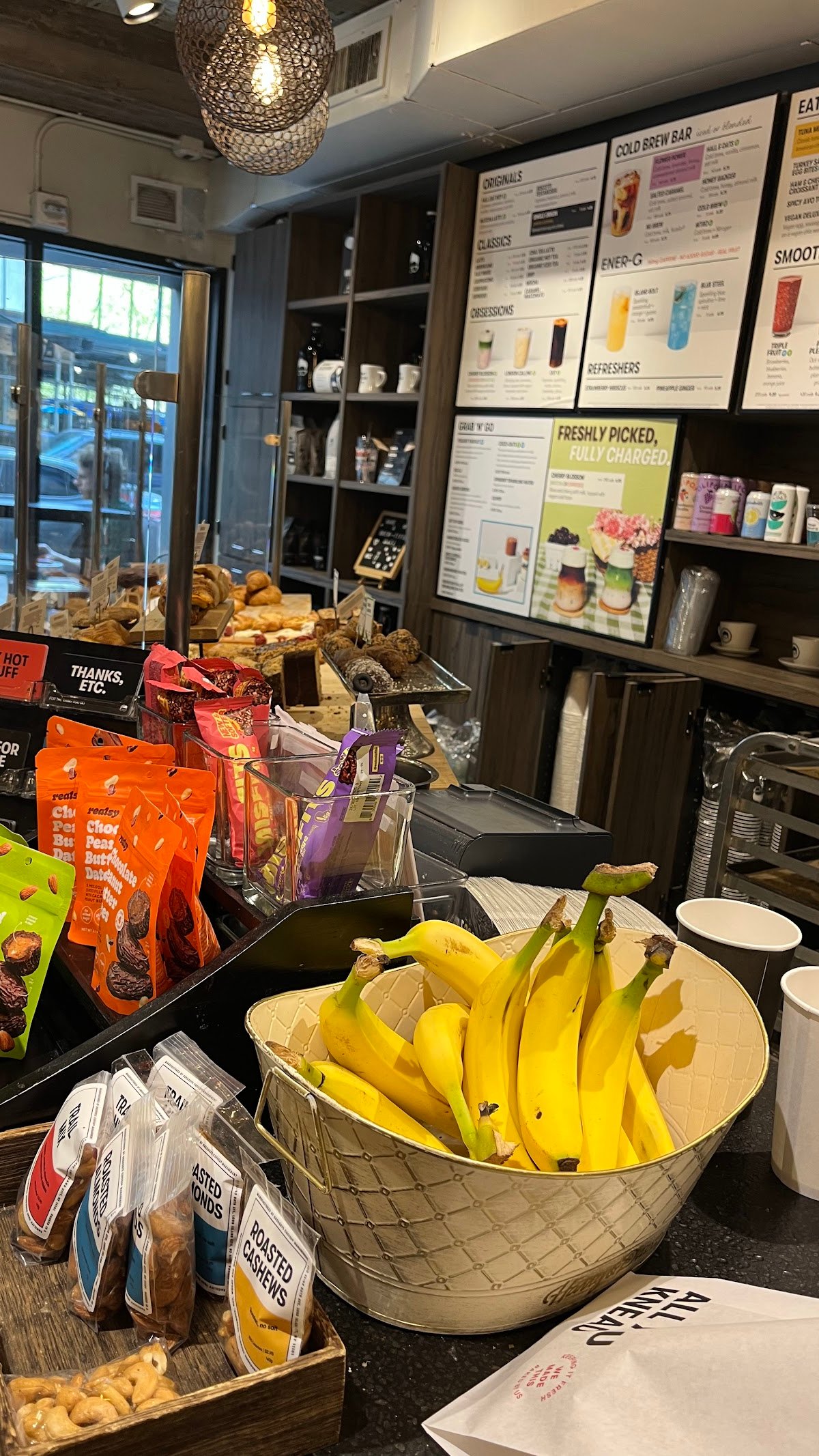 Gregorys Coffee specialty coffee shop in New York - photo 7