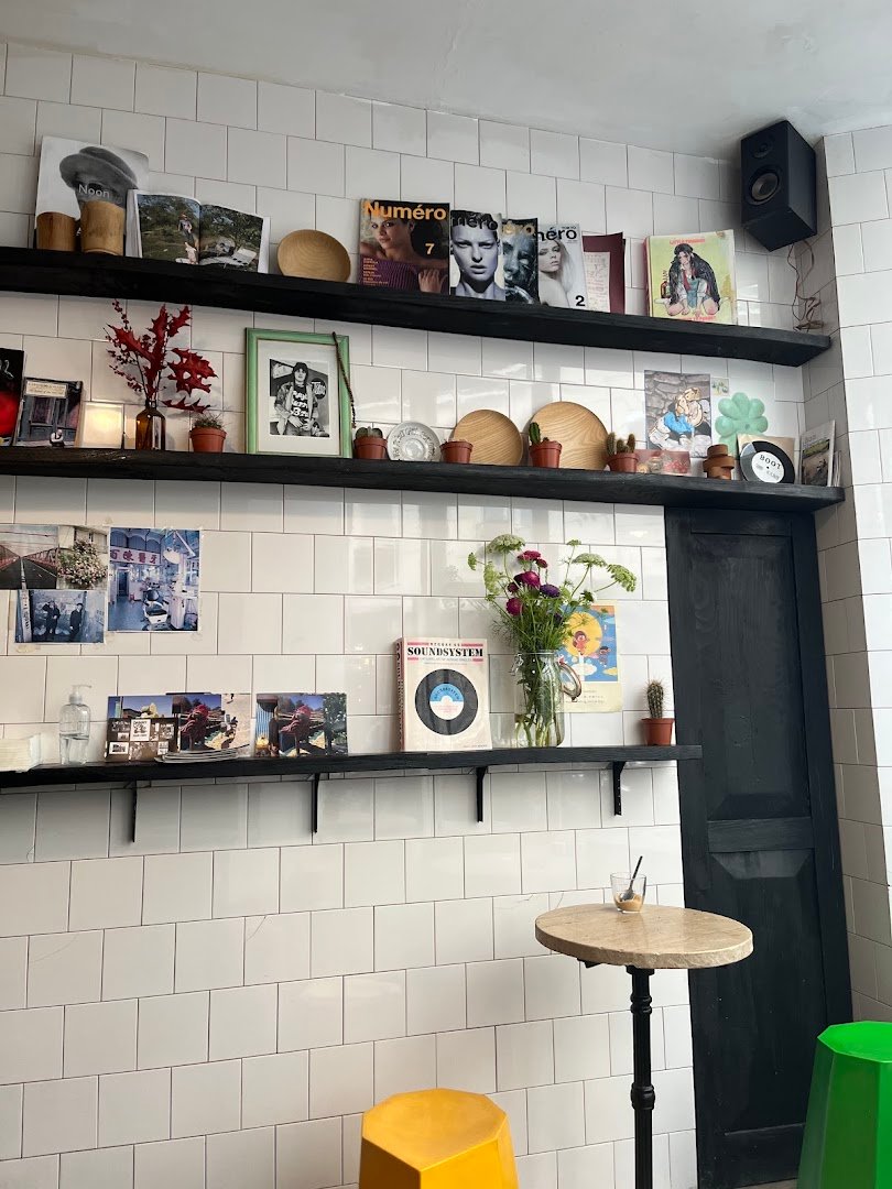 Boot Café specialty coffee shop in Paris - photo 8