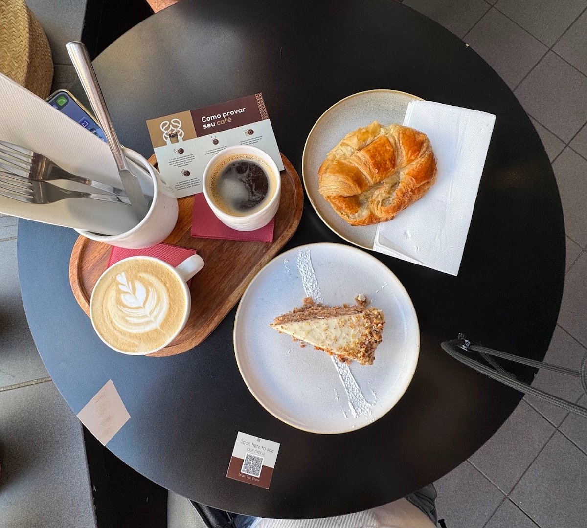 Coffee at The Coffee, specialty coffee shop in Lisbon