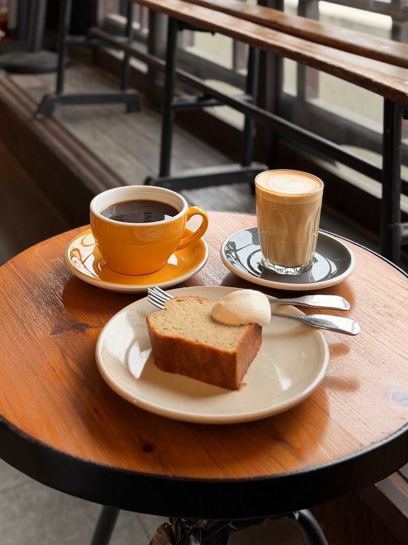 Coffee at Embankment Coffee, specialty coffee shop in Osaka
