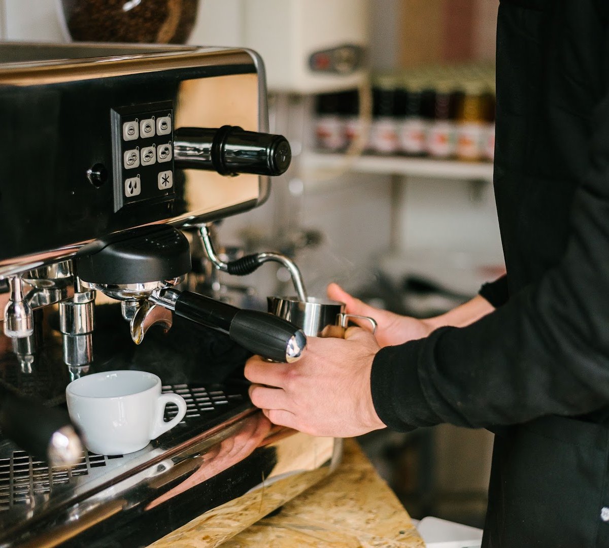 GUTENBERG COFFEE STAND (The ORIGINAL) since 2017 specialty coffee shop in Budapest - photo 11