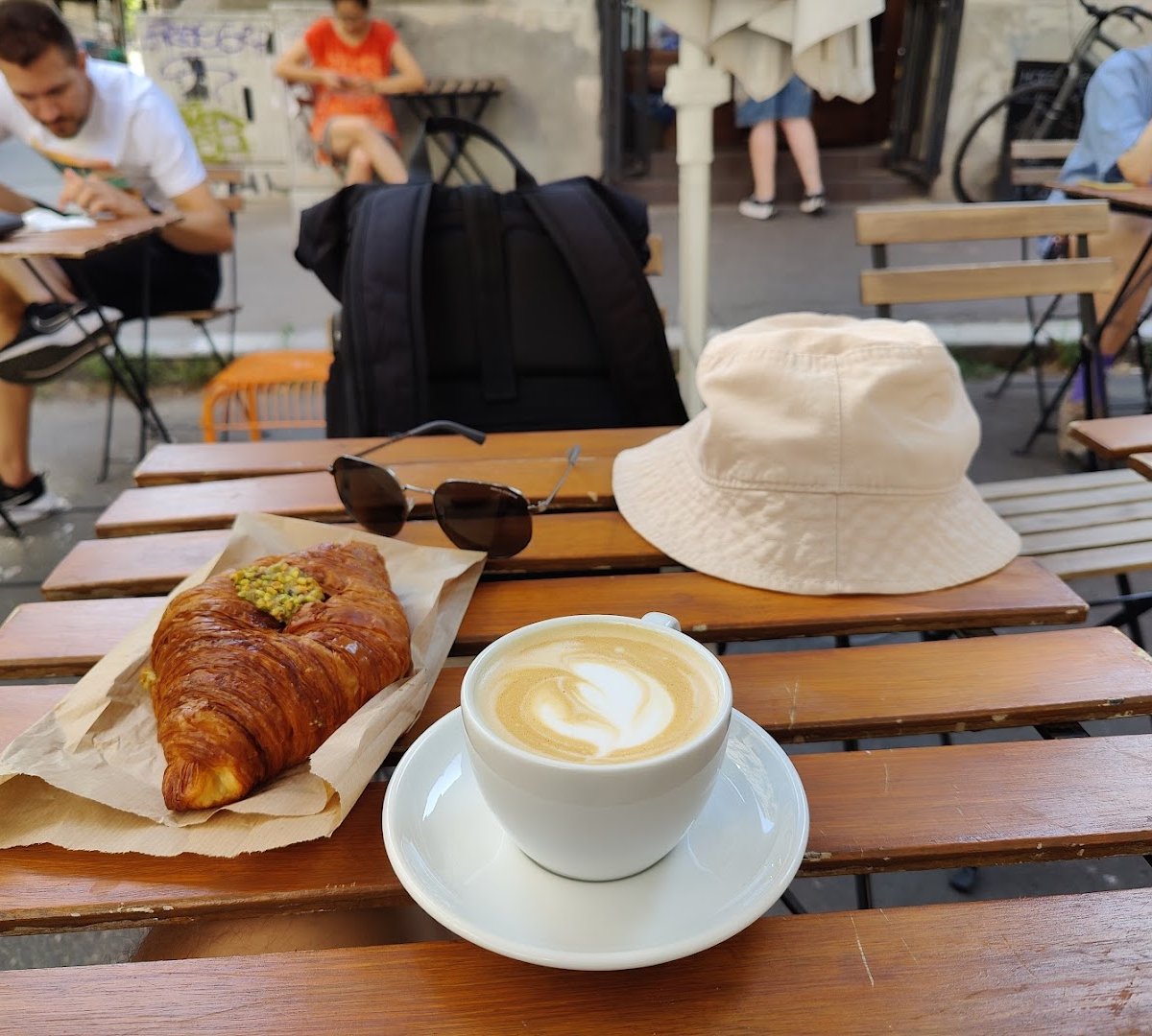 GUTENBERG COFFEE STAND (The ORIGINAL) since 2017 specialty coffee shop in Budapest - photo 3