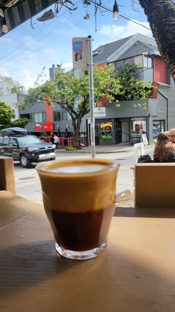 Viva Cafe & Bakery specialty coffee shop in Vancouver - photo 5