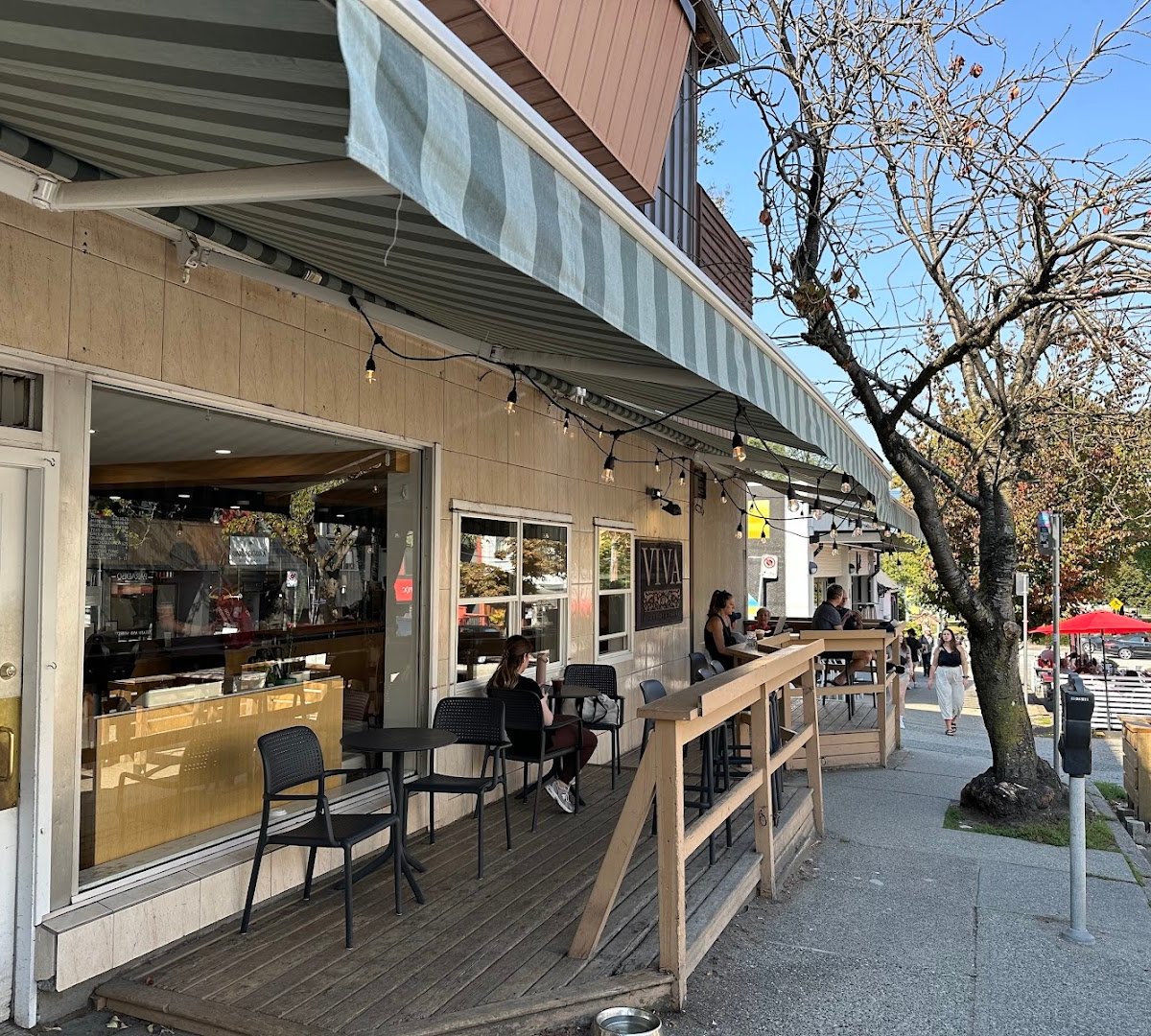 Viva Cafe & Bakery specialty coffee shop in Vancouver - photo 6