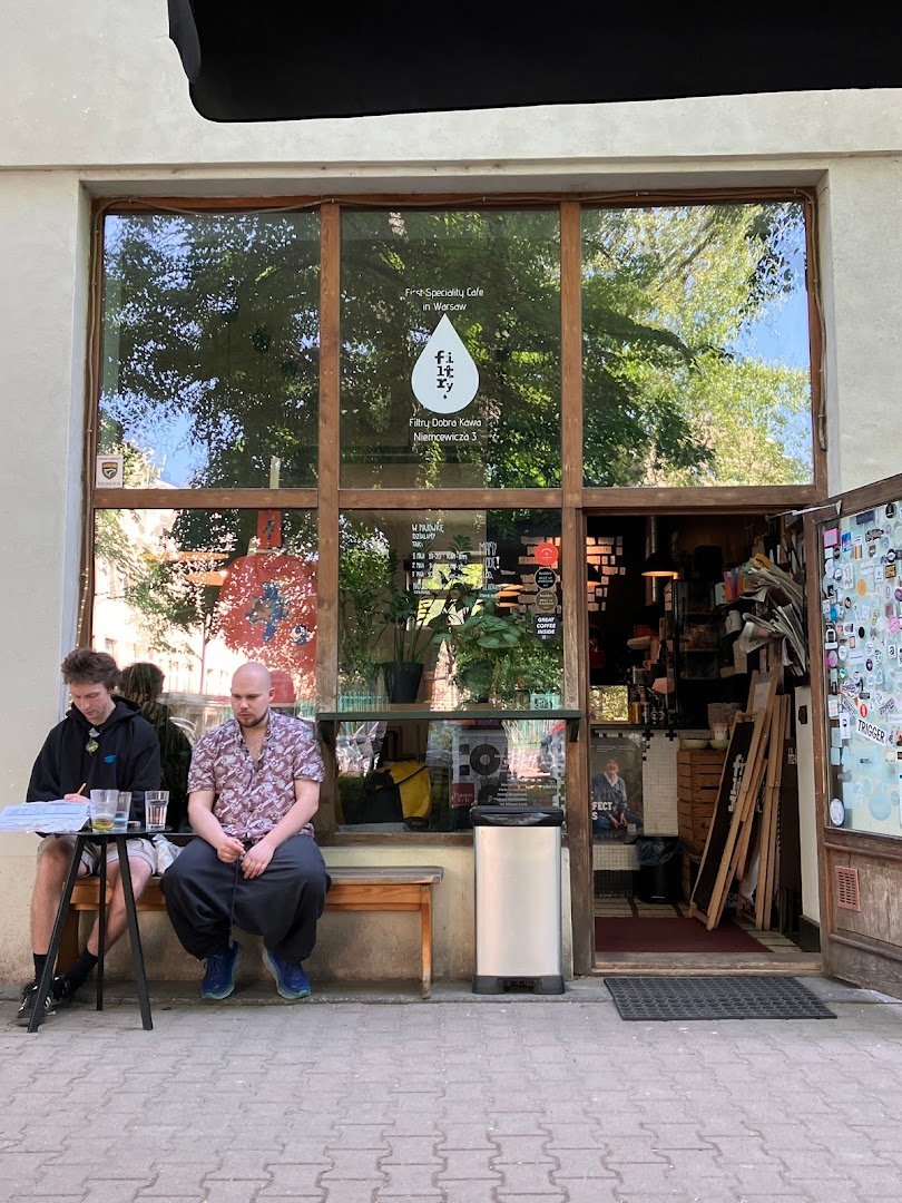 Storefront of Filtry Cafe, specialty coffee shop in Warsaw