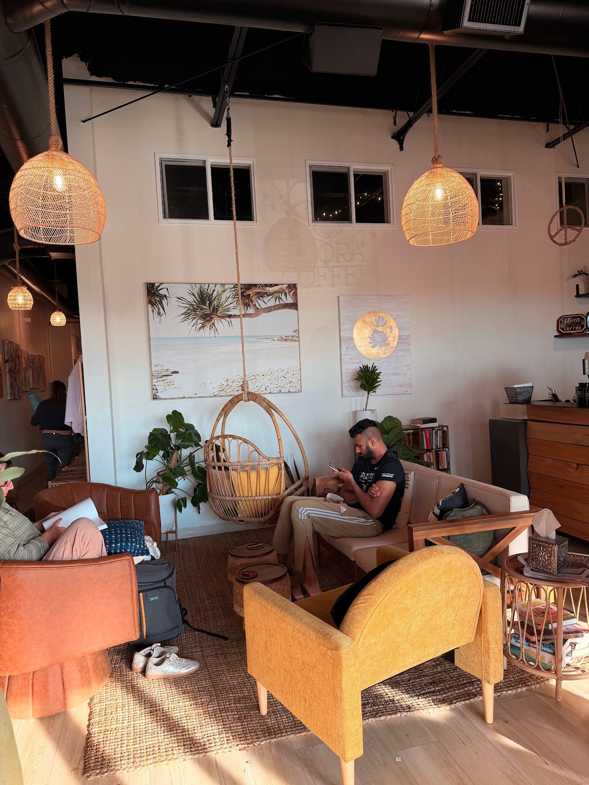 Flora Coffee & Culture specialty coffee shop in Austin - photo 6