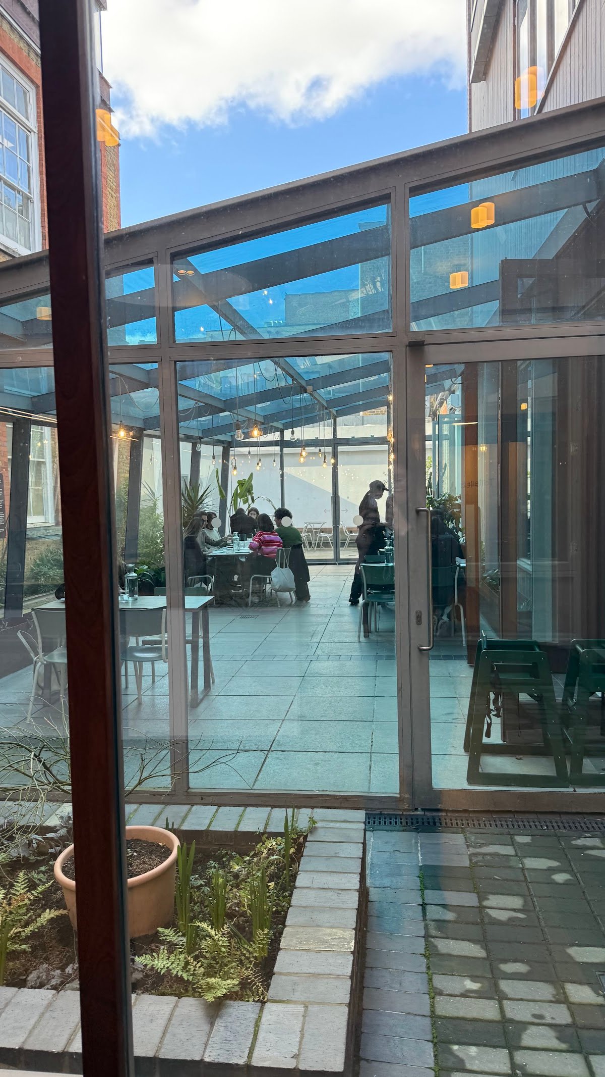 Scenery specialty coffee shop in London - photo 14