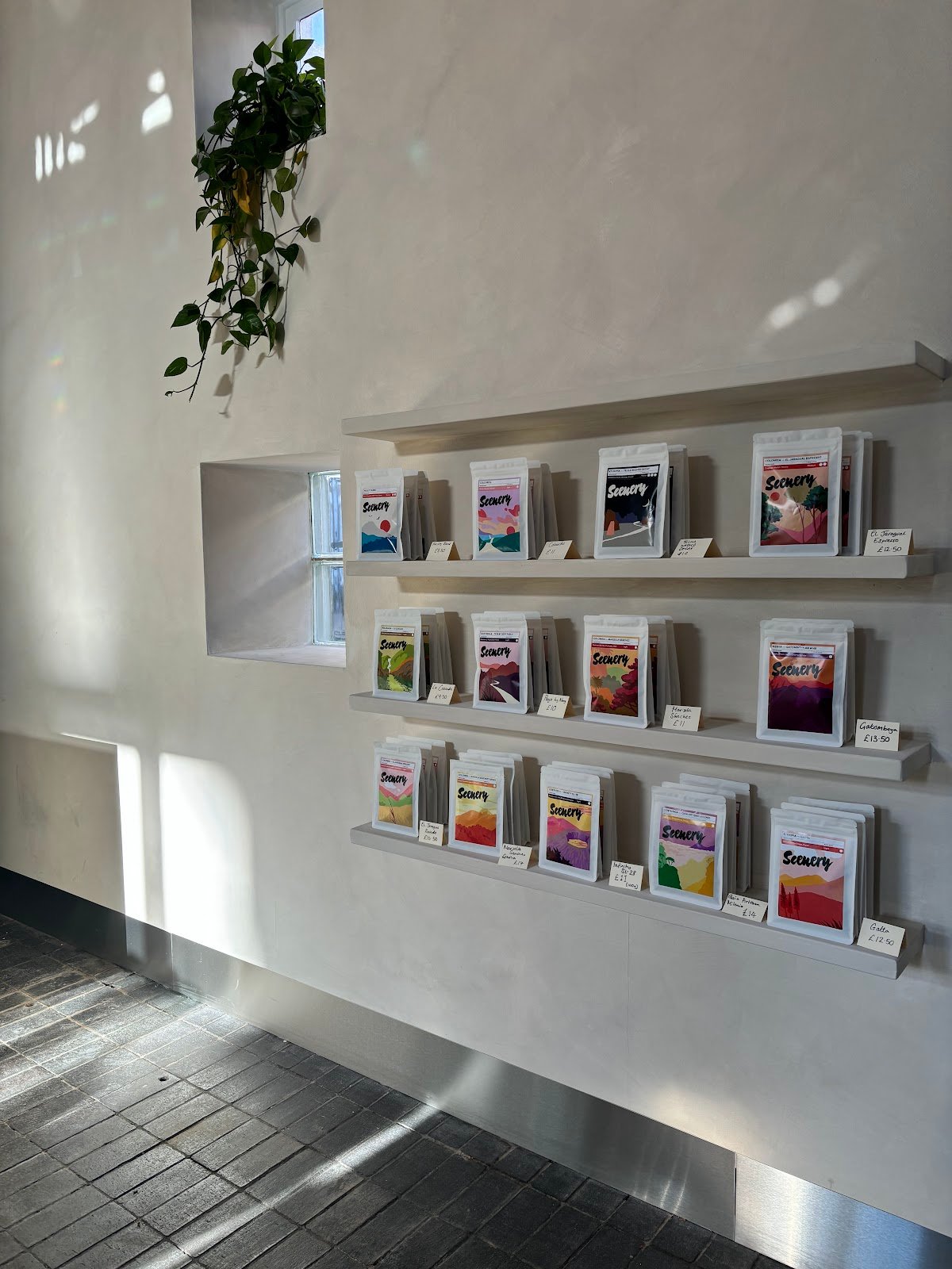 Scenery specialty coffee shop in London - photo 3