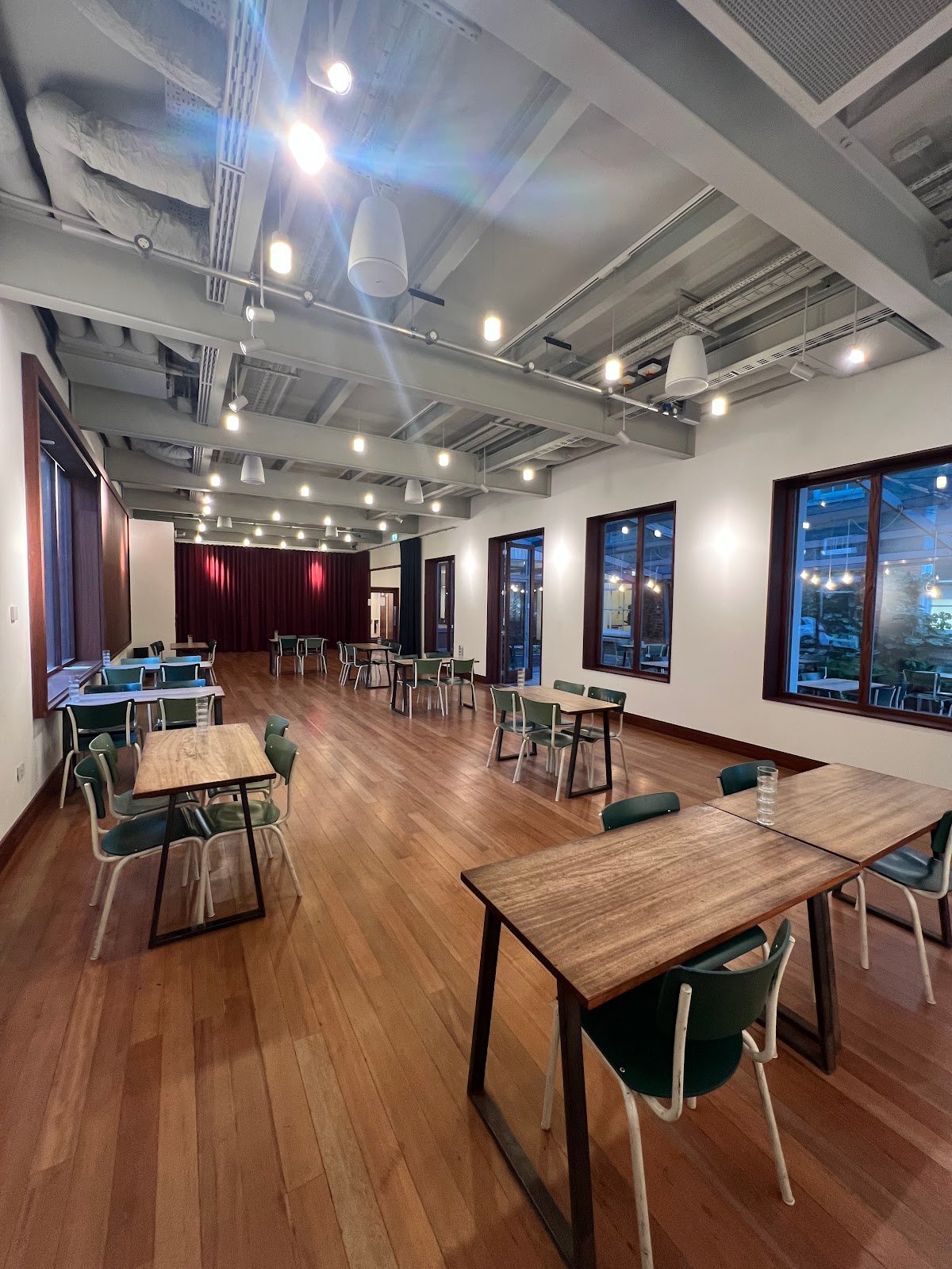 Scenery specialty coffee shop in London - photo 6