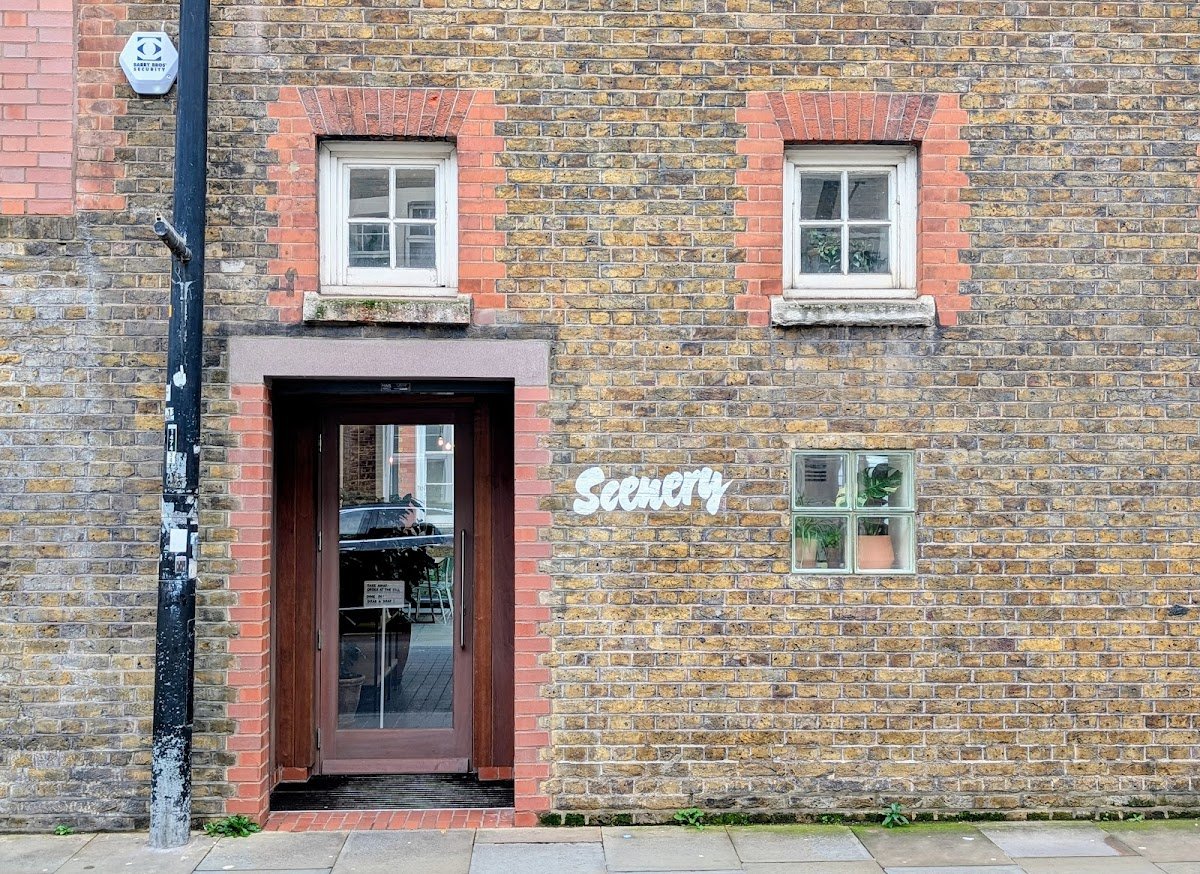 Scenery specialty coffee shop in London - photo 7