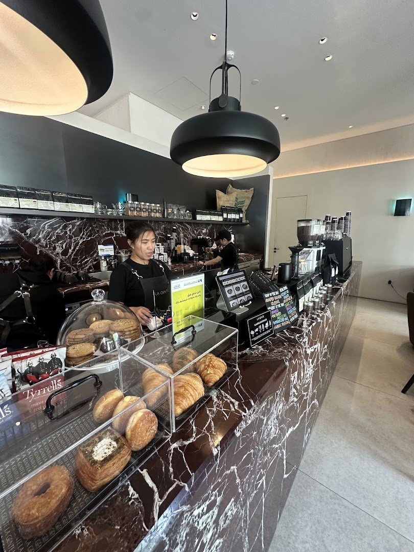 La Gente Roastery specialty coffee shop in Dubai - photo 7