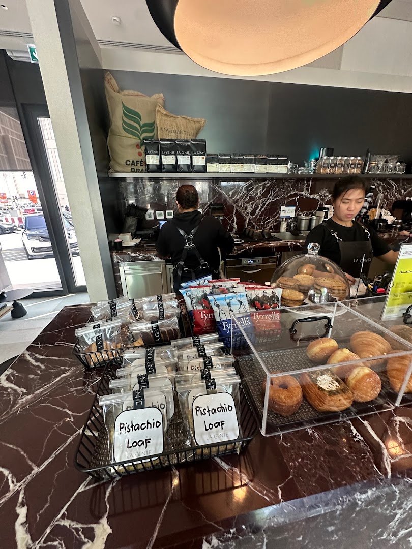 La Gente Roastery specialty coffee shop in Dubai - photo 10