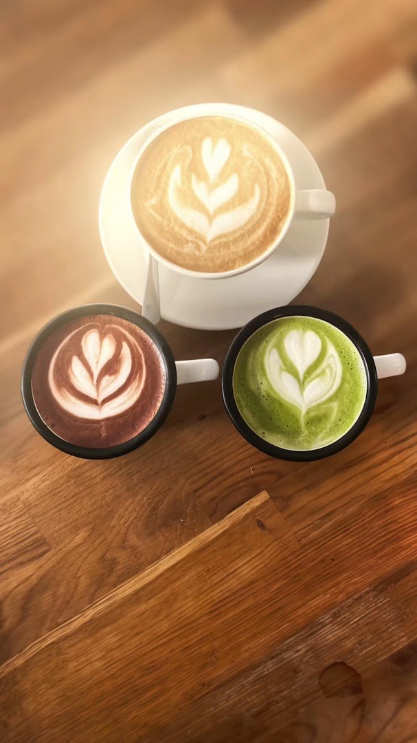 Coffee at Kafe v Klidu, specialty coffee shop in Prague