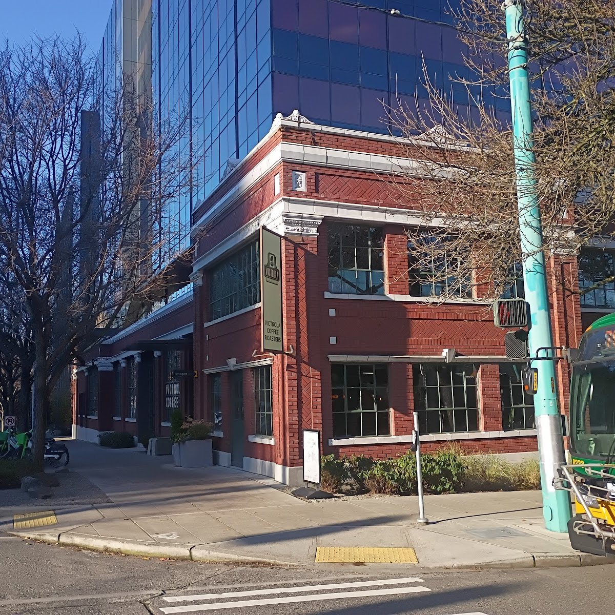 Victrola Coffee Roasters specialty coffee shop in Seattle - photo 7