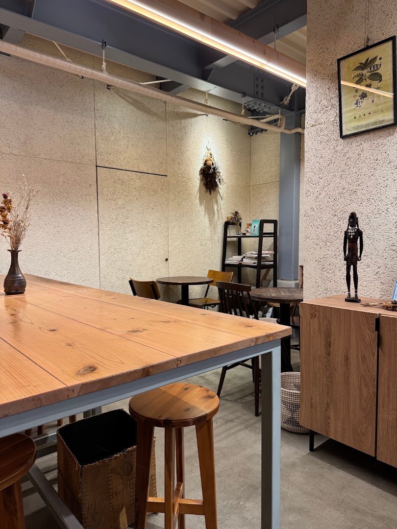 Interior of Passage Coffee Roastery, specialty coffee shop in Tokyo