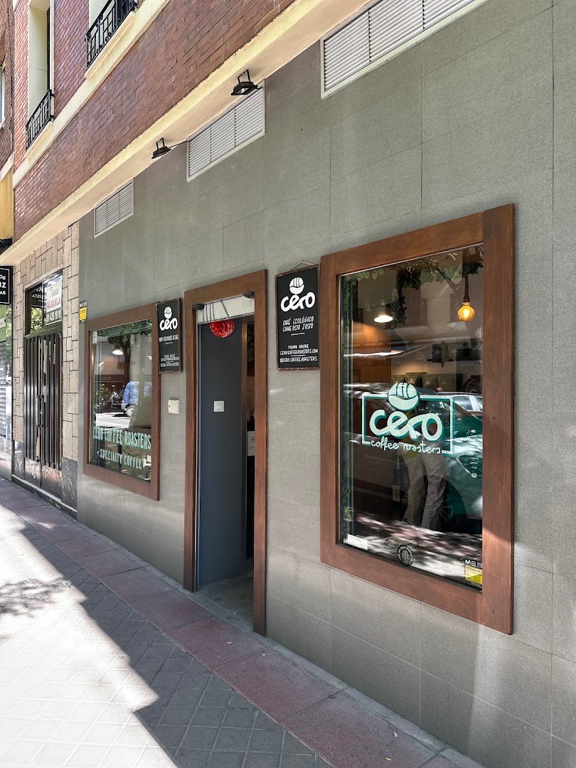 Cero Coffee Roasters - Store specialty coffee shop in Madrid - photo 2