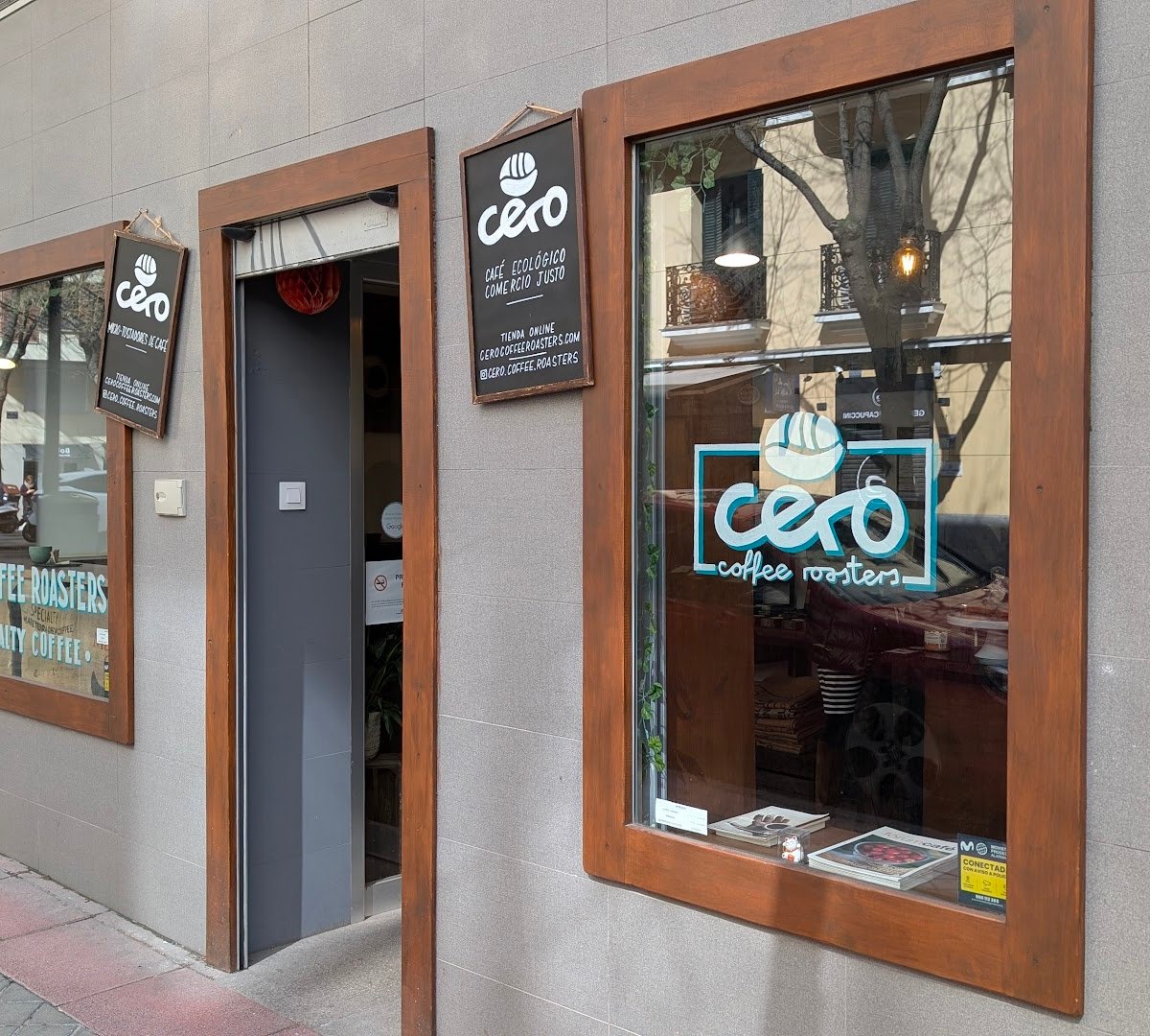 Cero Coffee Roasters - Store specialty coffee shop in Madrid - photo 6