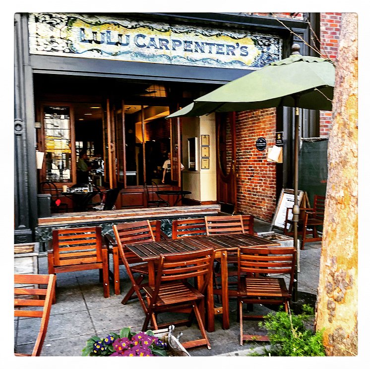 Storefront of Lulu Carpenter's, specialty coffee shop in Santa Cruz