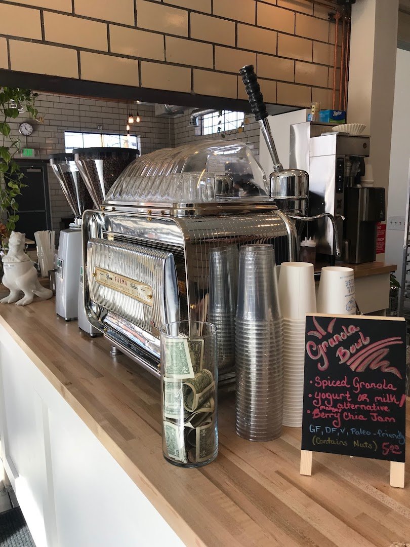 Rivers and Roads Coffee specialty coffee shop in Denver - photo 6