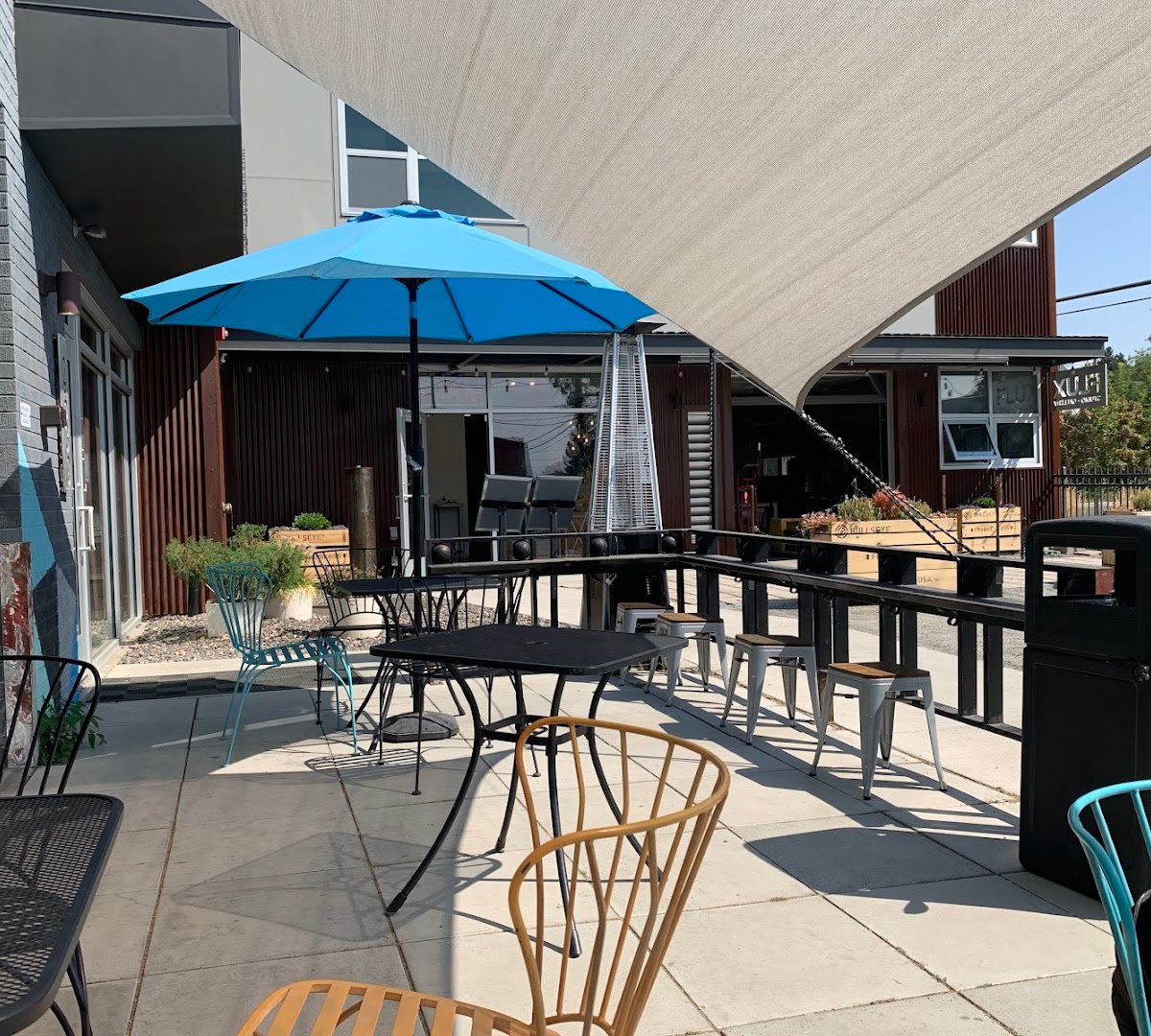 Rivers and Roads Coffee specialty coffee shop in Denver - photo 7
