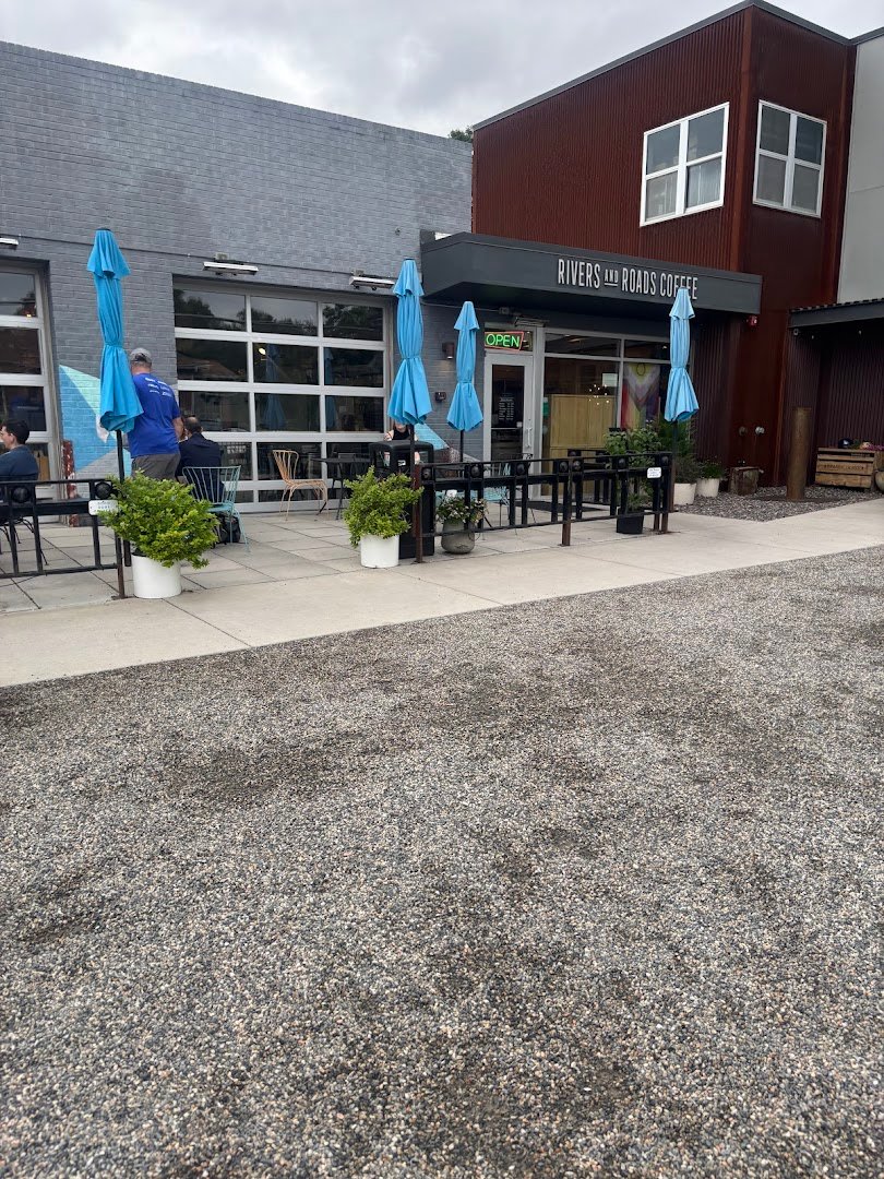 Rivers and Roads Coffee specialty coffee shop in Denver - photo 9