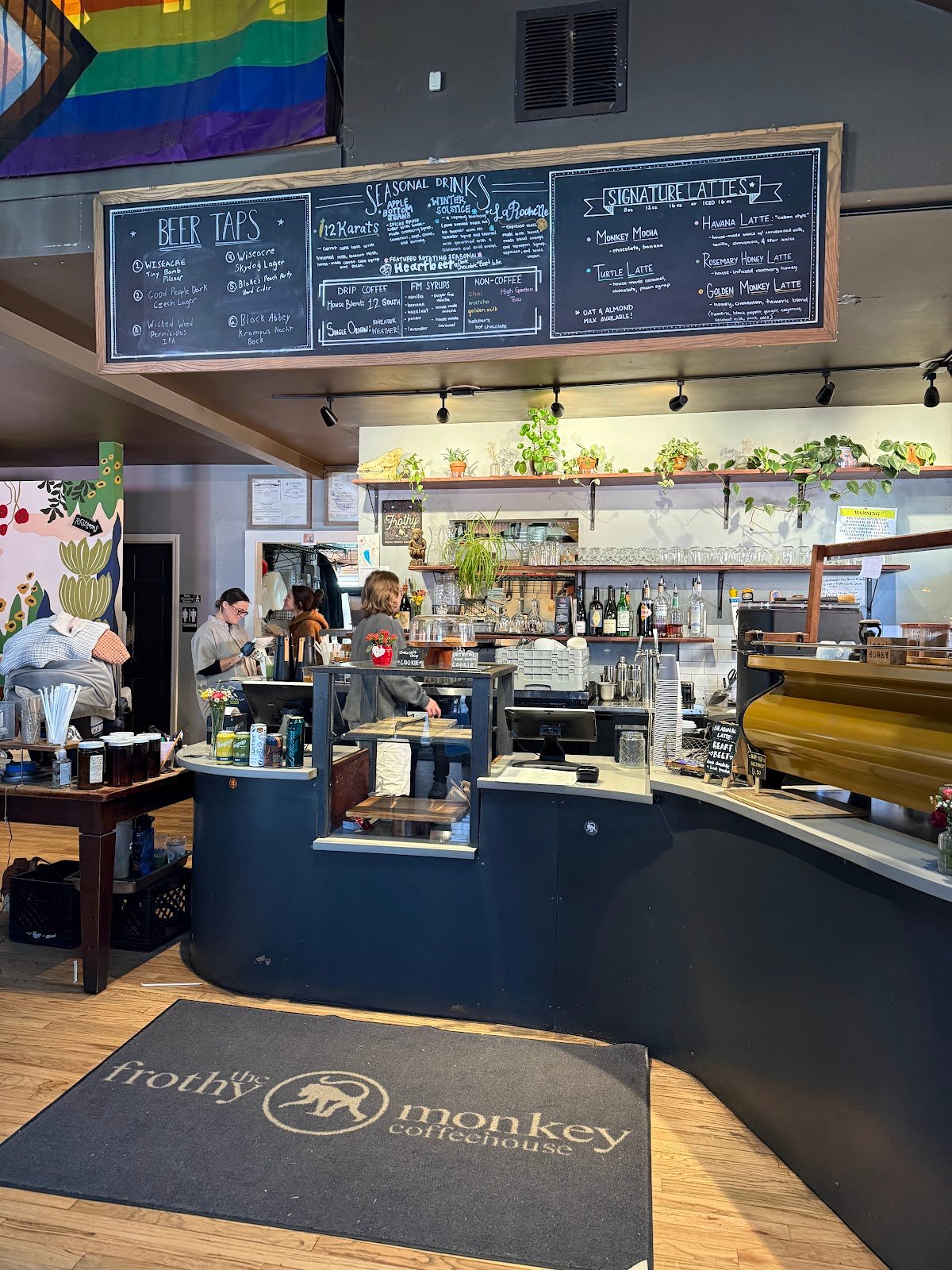 Frothy Monkey specialty coffee shop in Nashville - photo 7