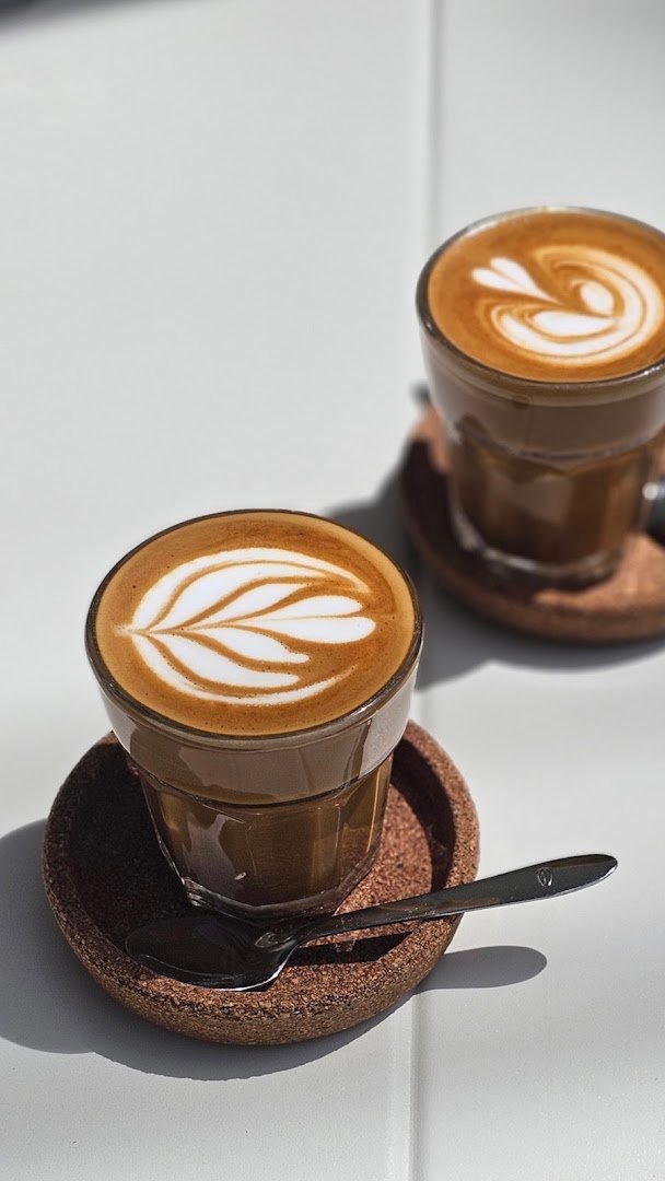 Coffee at Volta Coffee, specialty coffee shop in Lisbon