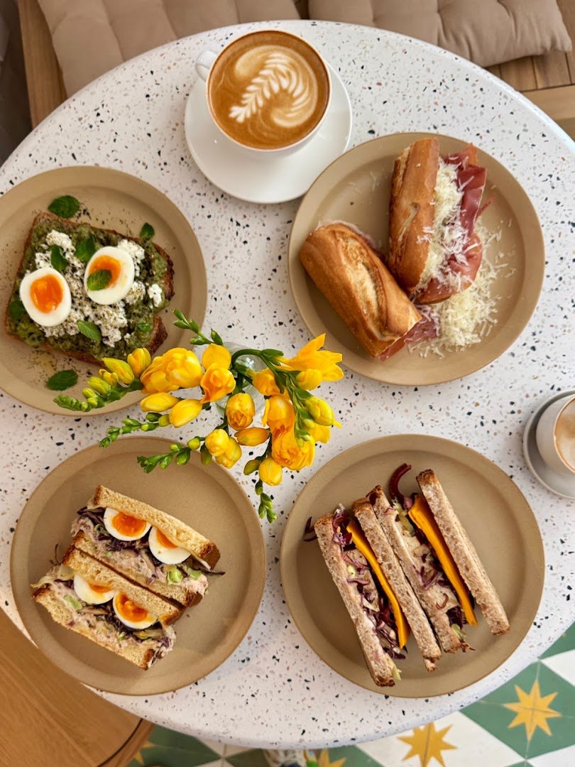 Food at Volta Coffee, specialty coffee shop in Lisbon